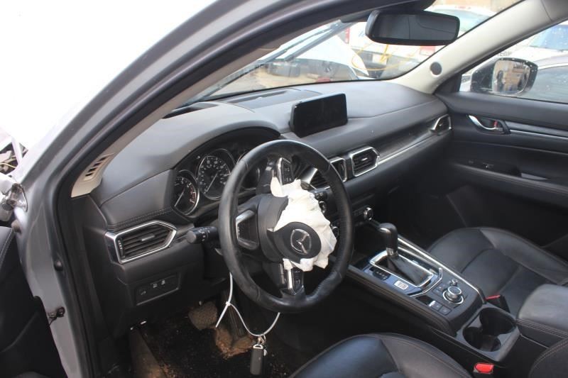 CX-5 2018 Camera/Projector 590621