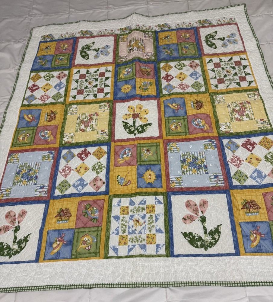 Beautiful spring-summer inspired sampler quilt
