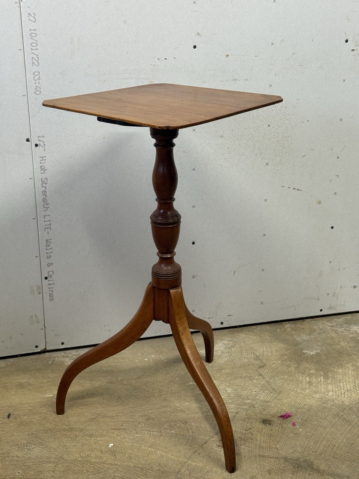 Antique New England maple federal cherry candle stand 1810 spider legs