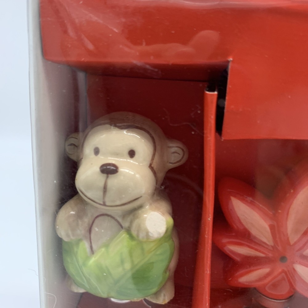 4 Tropical Spreaders Target 2008 Monkey Flower Sloth Turtle Ceramic Handle Cute
