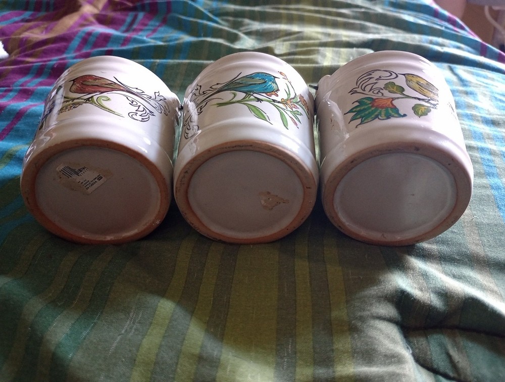 Ceramic Bird Bucket With Handle. M