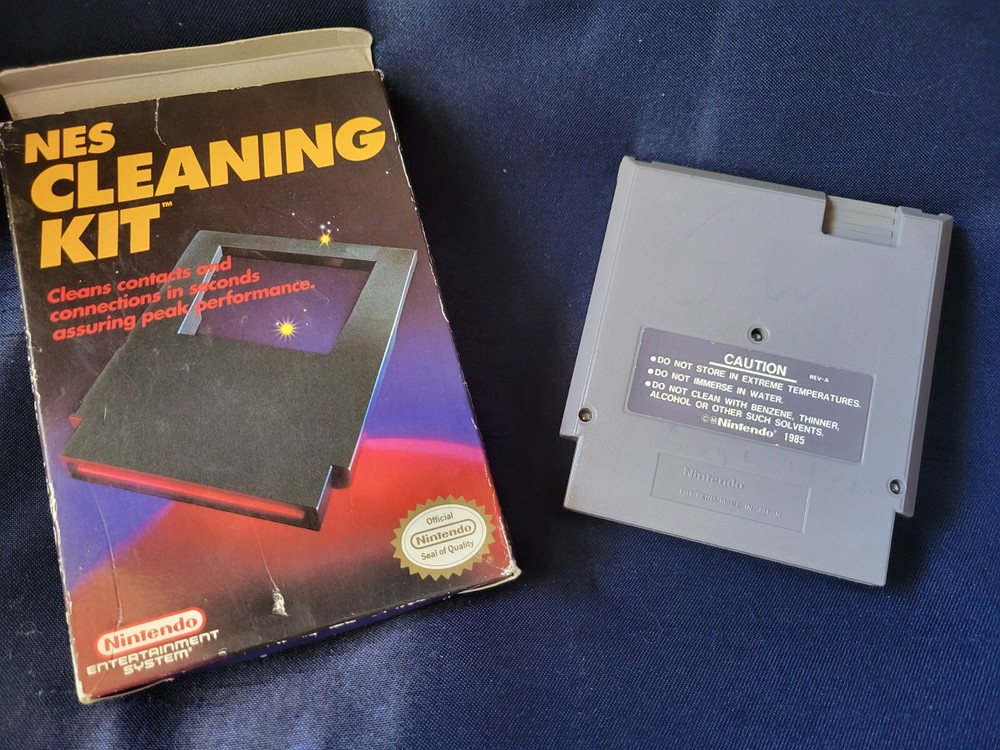 NES CLEANING KIT COMPLETE W/ POSTER Authentic Nintendo NES