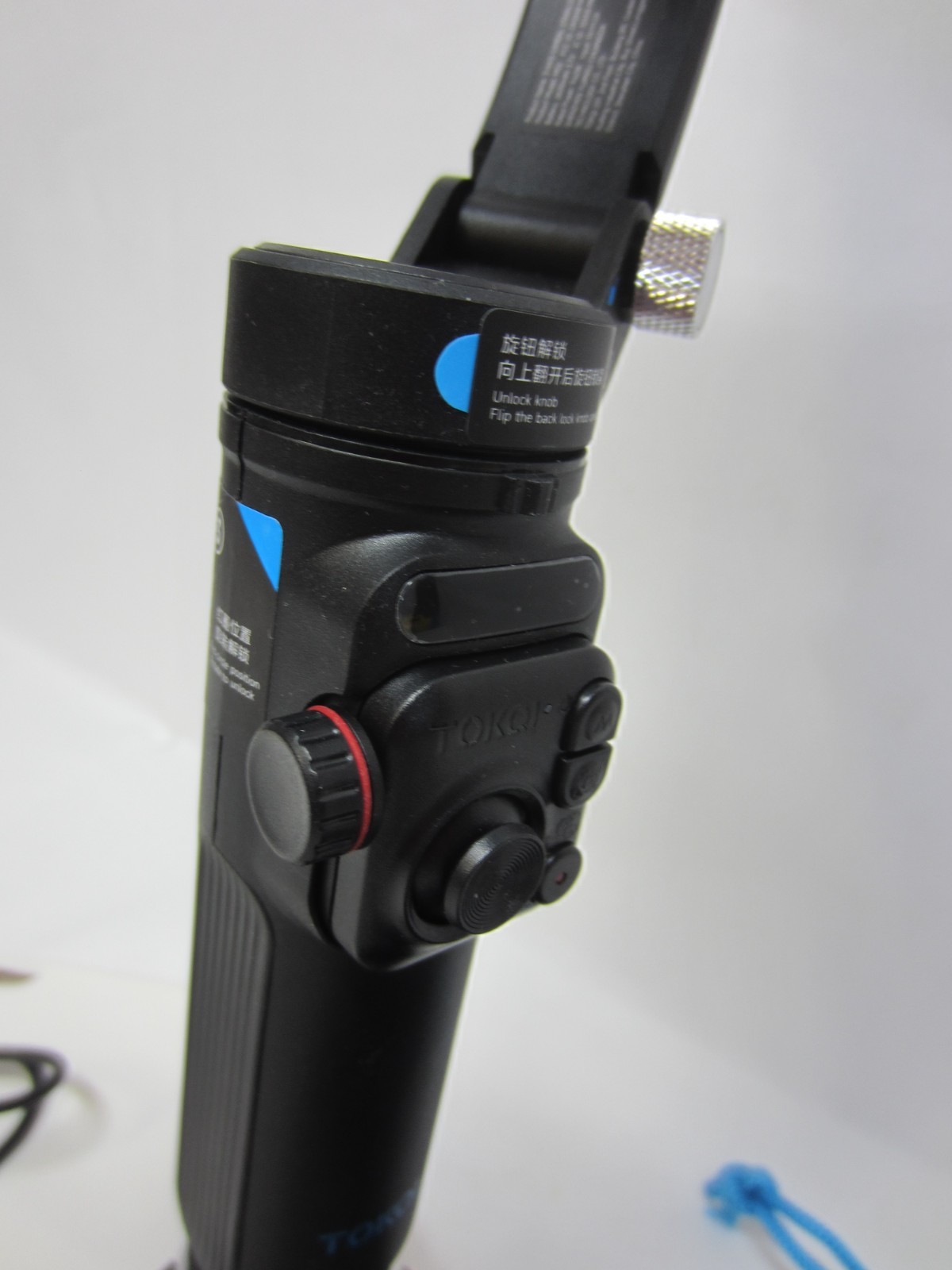 Tokqi M02 3-Axis Gimbal Stabilizer~Open Box~Manual, Cable & Bag as pictured