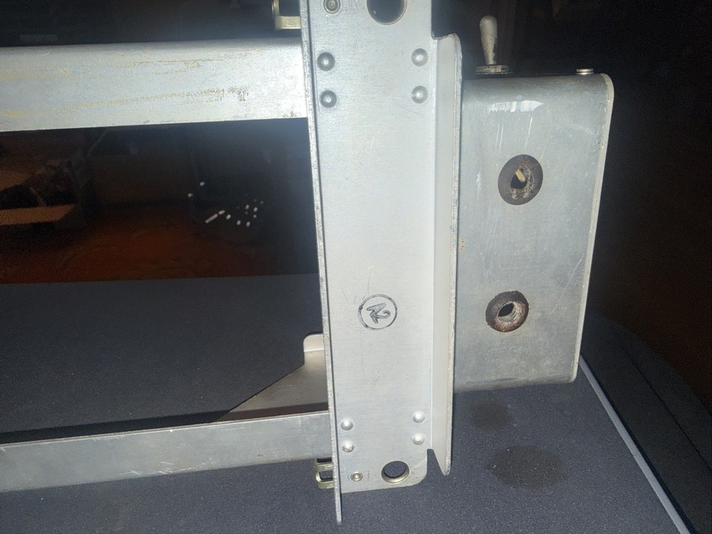 ARC-5 Command Set Transmitter Mount WWII Aircraft Bomber FT 234 A Rack