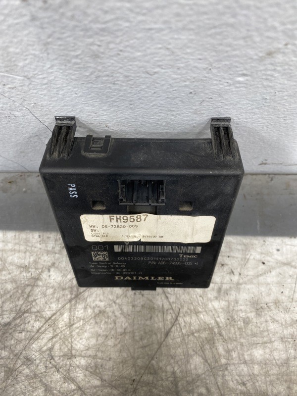 Freightliner Cascadia Cab Module A0674995005 (650-11233)