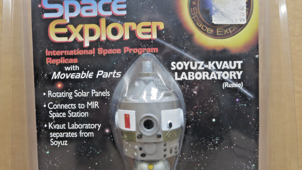 Space Explorer Soyuz-Kvaut Laboratory International Space Program Replicas