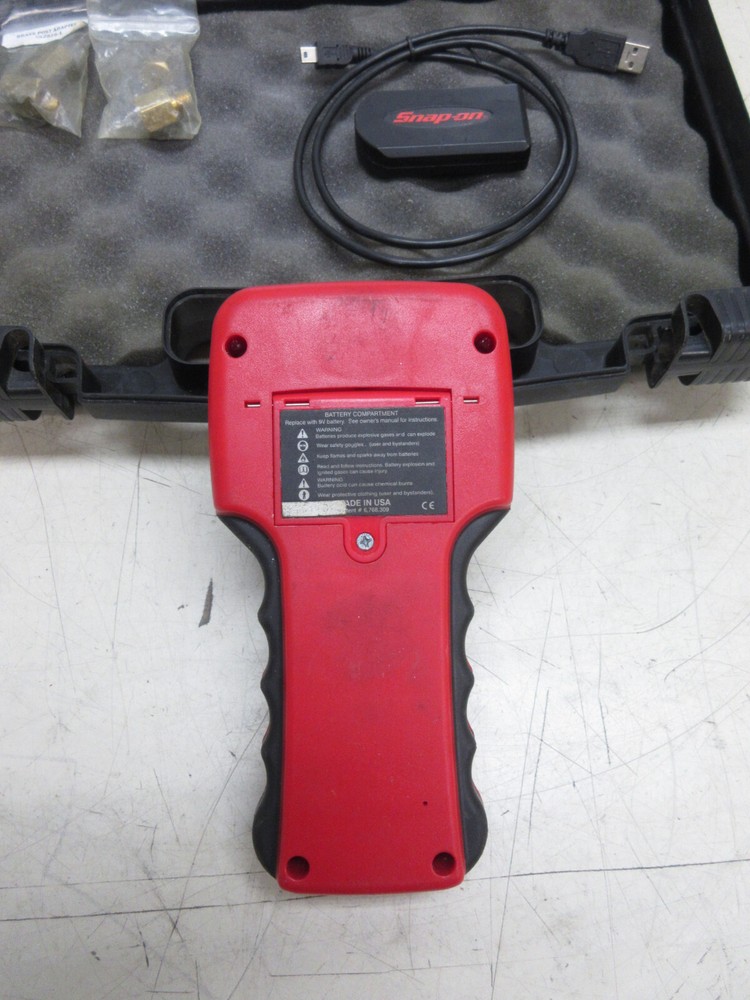 Snap On EECS400A Wireless Electrical Battery System Analyzer w/ Case Used