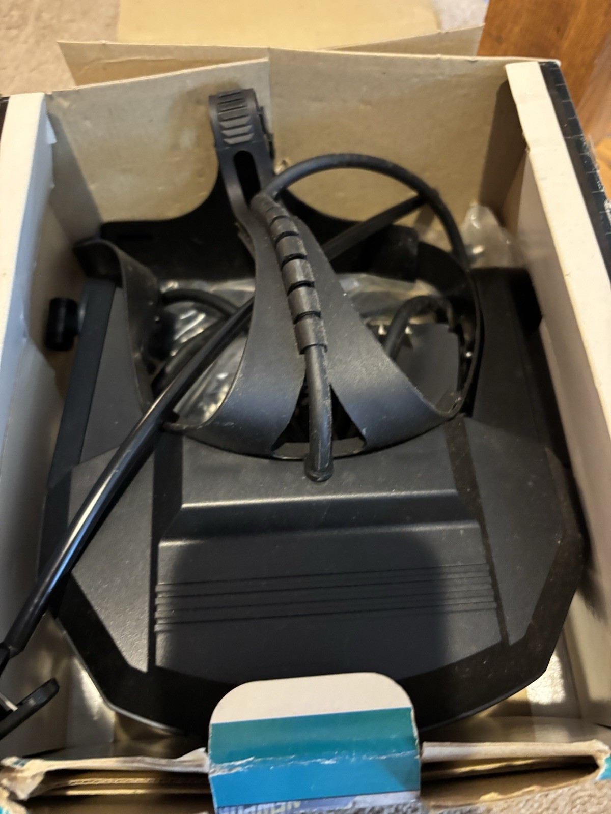 ***UNTESTED***VictorMaxx StuntMaster Virtual Reality Headset With Og Box