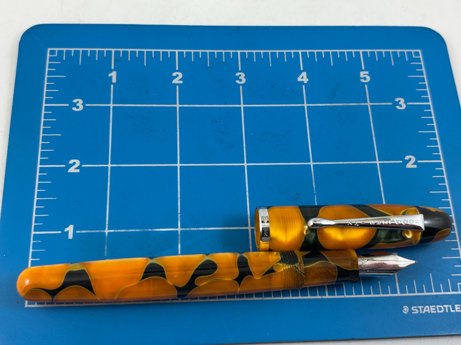 Judd's Very Nice Noodler's Marble Acrylic Piston Fill Fountain Pen w/Medium Nib