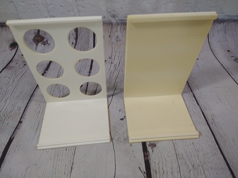 VINTAGE plastic WILTON / decorating cone holder