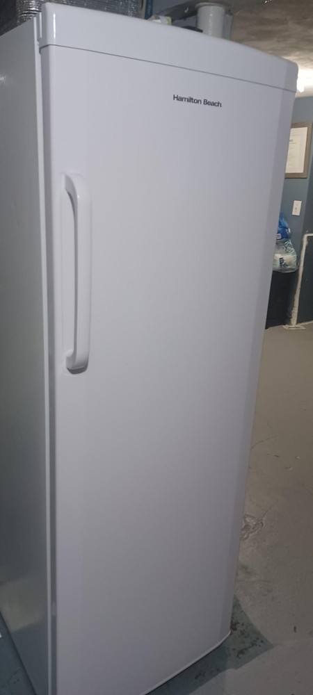 Hamilton Beach Upright Freezer