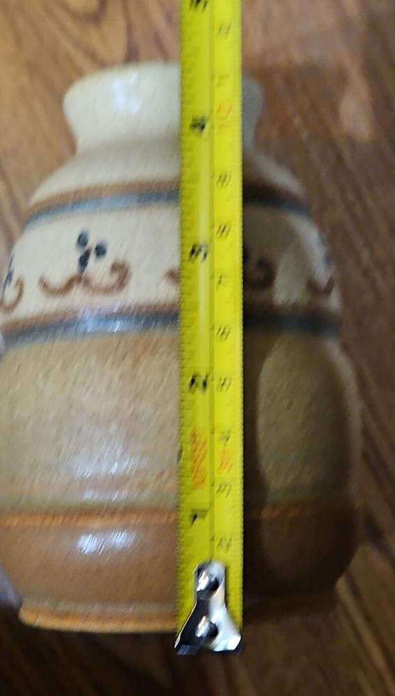 Kalapuya Pottery Vase