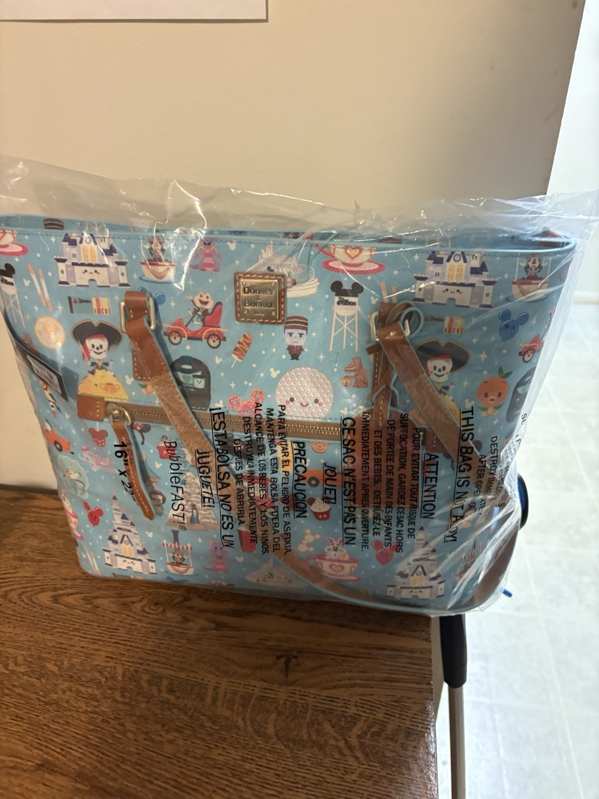 NWT DISNEY PARKS JERROD ATTRACTIONS AOP DOONEY & BOURKE TOTE BAG