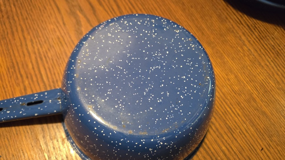 Speckled Blue Enamel Pots with Lids 6 Pc Set