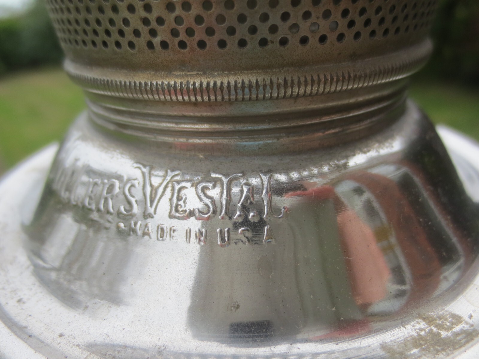 MILLER VESTAL OIL LAMP MADE IN USA With Chimney Shepherds Hut Oil Lamp