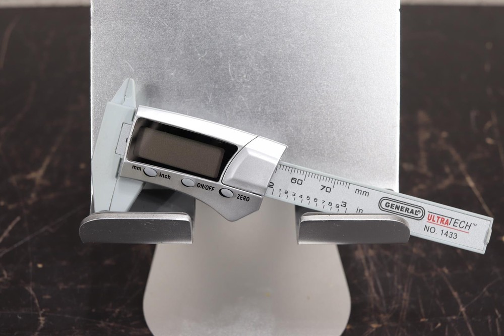 General Ultra Tech Ultratech 0-3" Digital Calipers