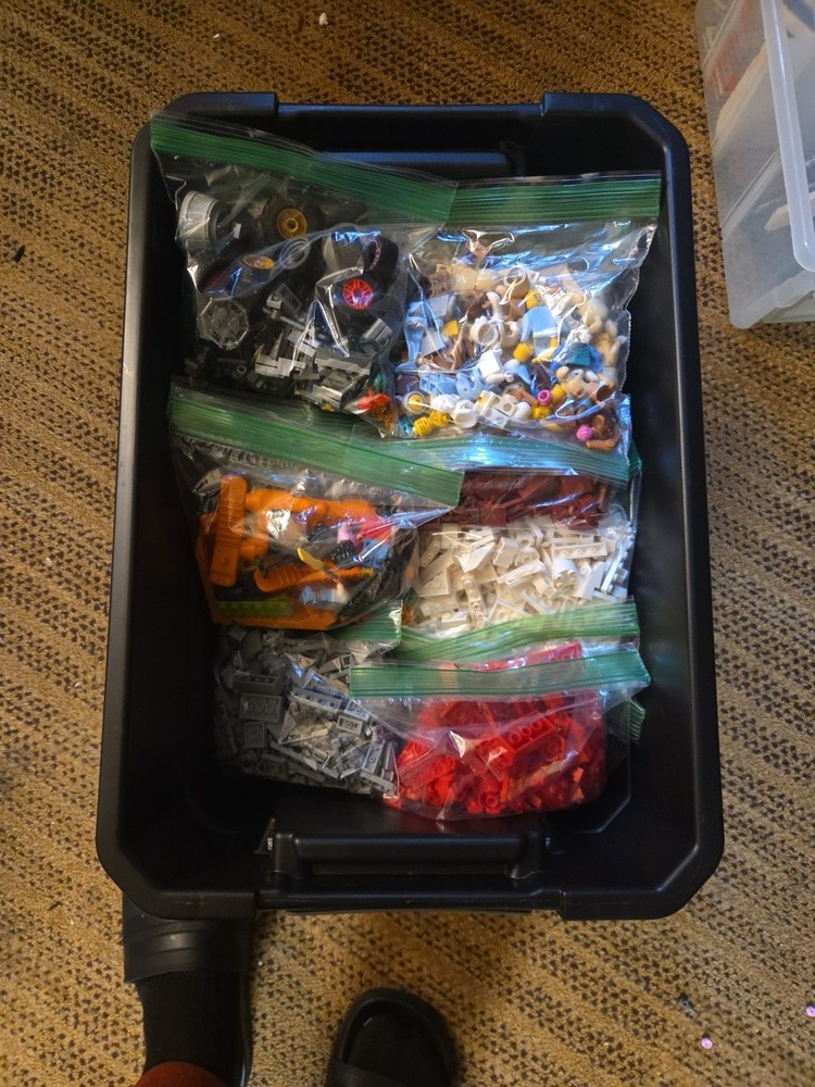 15+ lbs color/accessory sorted Lego Bulk lot