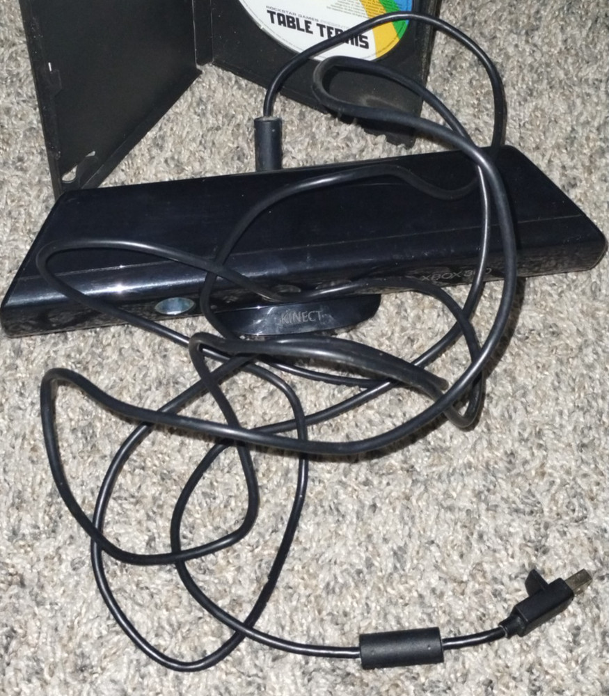 Microsoft Kinect Sensor for XBox 360+ ROCKSTAR table tennis disc only