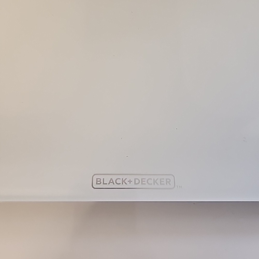 WHITE & DECKER Super Slim Digital Bath Weight Scale, LCD Display, 375lb Max
