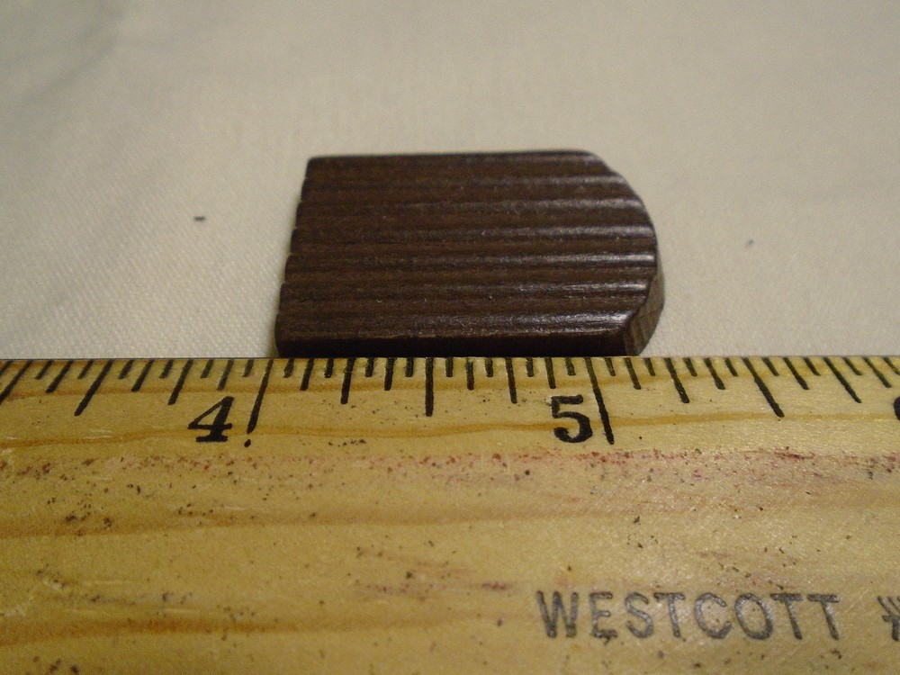 cuckoo clock door with hinge medium