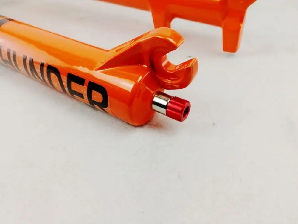 Mountain Bike Air Front Fork 27.5/29'' Shoulde/Wire Control Damping Adjustment