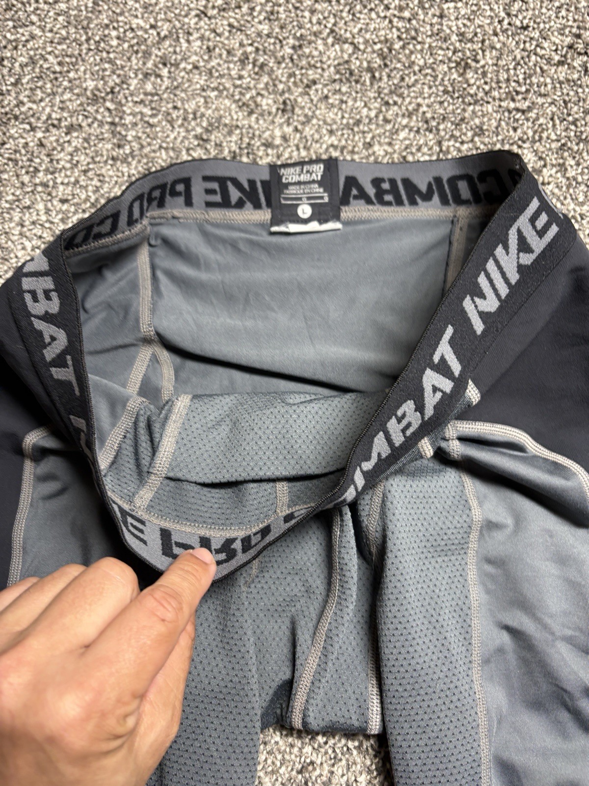 NIKE PRO COMBAT Knee Pads Compression Pants Mens Large 3/4 Sliding