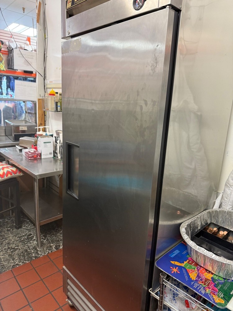 Commercial True Refrigerator Freezer, Silver, needs new compressor