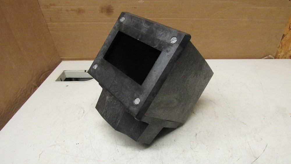 BADGER METER MODEL PC100 PLASTIC METER MOUNT 58751-001