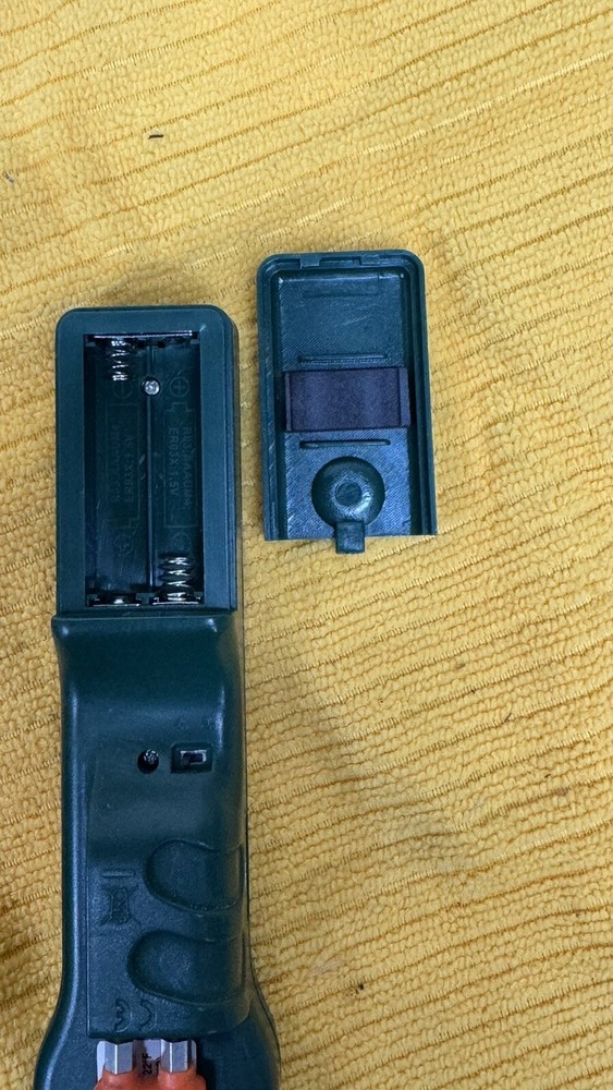 Extech Instruments Model MO100 Pocket Moisture Meter W/ Case Works Great 🔥🔥