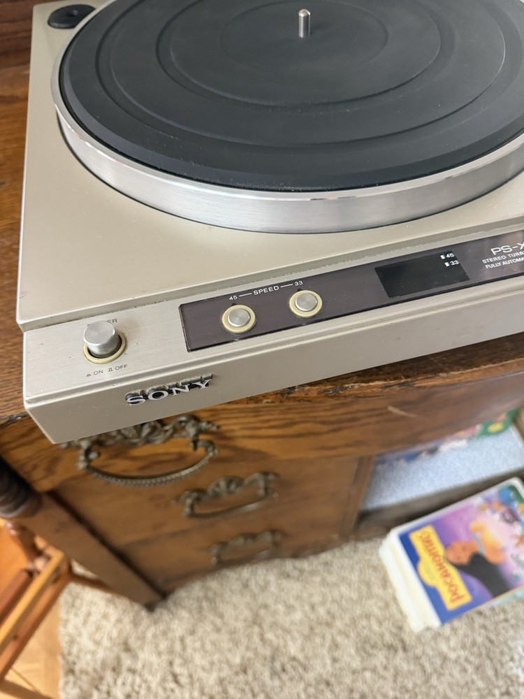Sony PS-X40 Automatic Turntable System Stereo, Direct Drive, Needle Issue