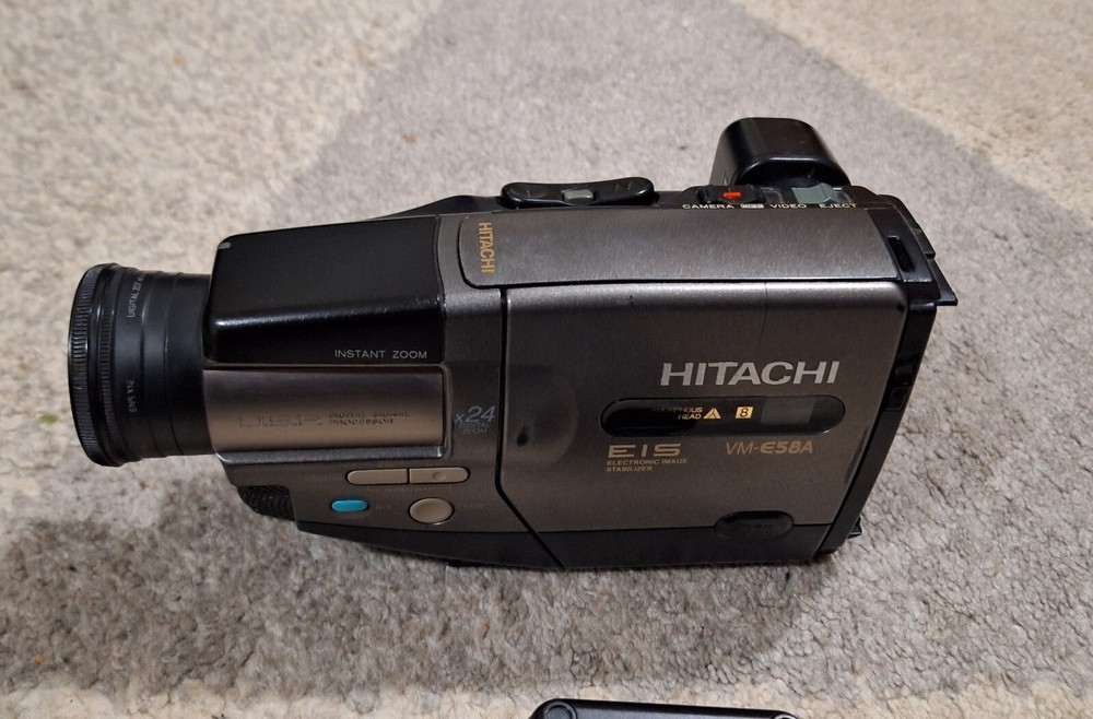 Hitachi VM e58A video camera Read Please