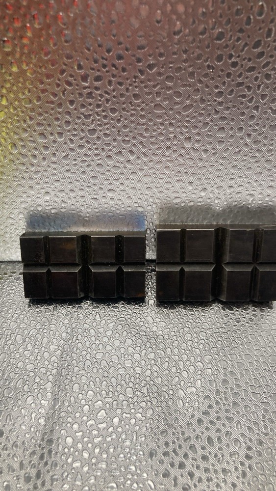 Set Of (2) COMPARATOR BLOCKS