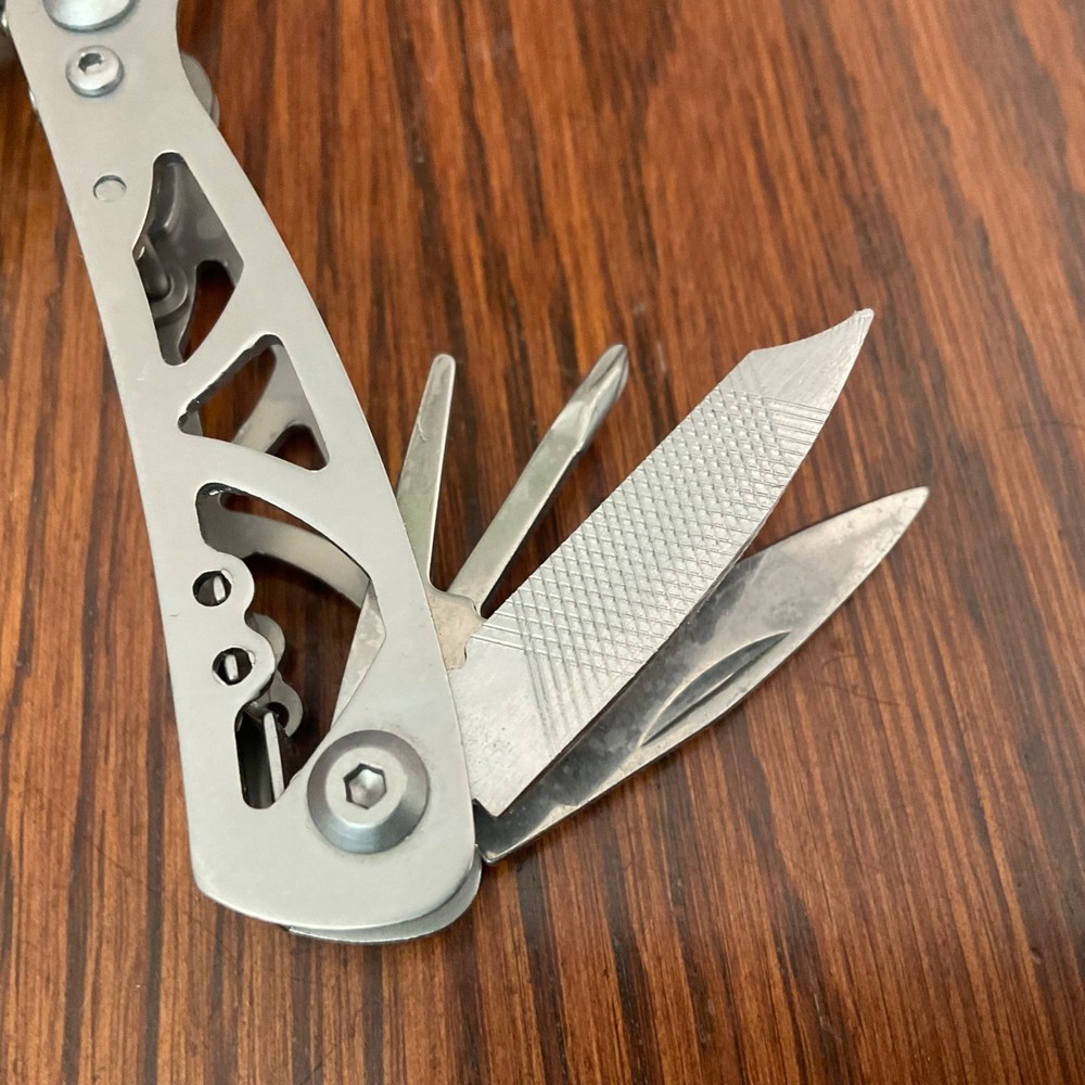Small Multi Tool with pouch