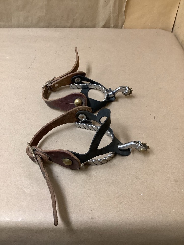 SMALL PAIR SPURS (G29012426)