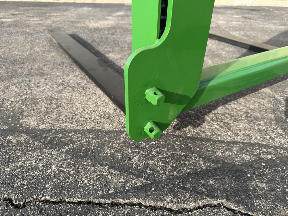 John Deere Quick Attach Pallet Forks