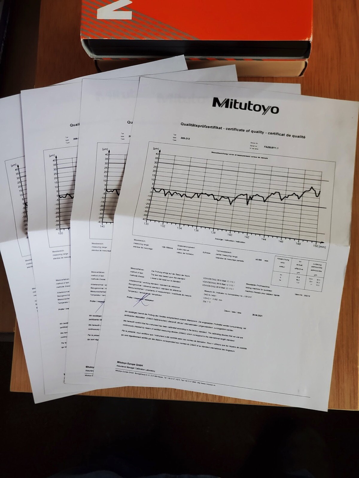 New Mitutoyo Inside Dial Caliper Bore Hole Gauge Gage Set 130-180mm / 0.01mm