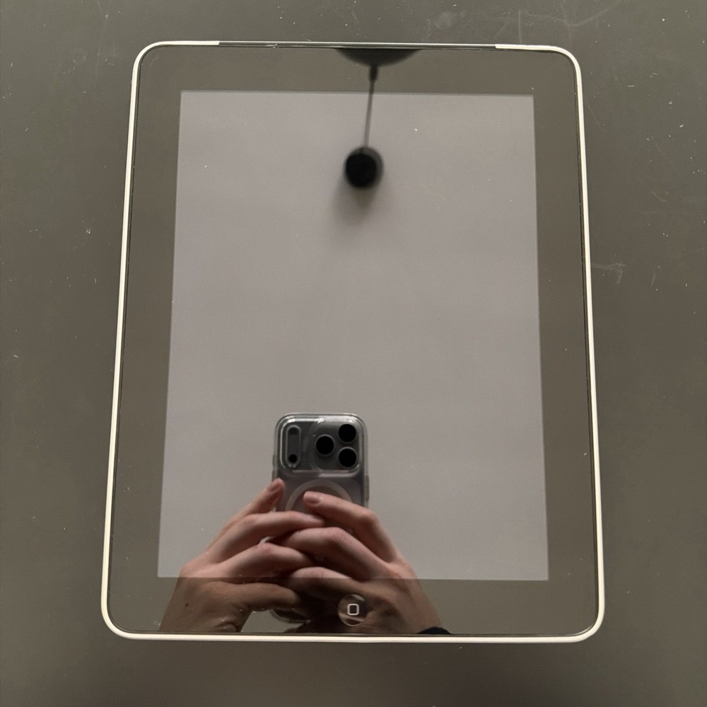 Apple iPad First Generation 64GB Silver (Read Description)