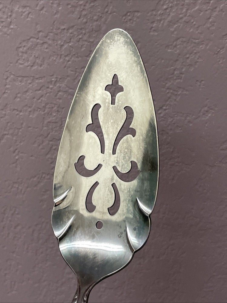 Cake Pie Server International Silverplate Needs Polished