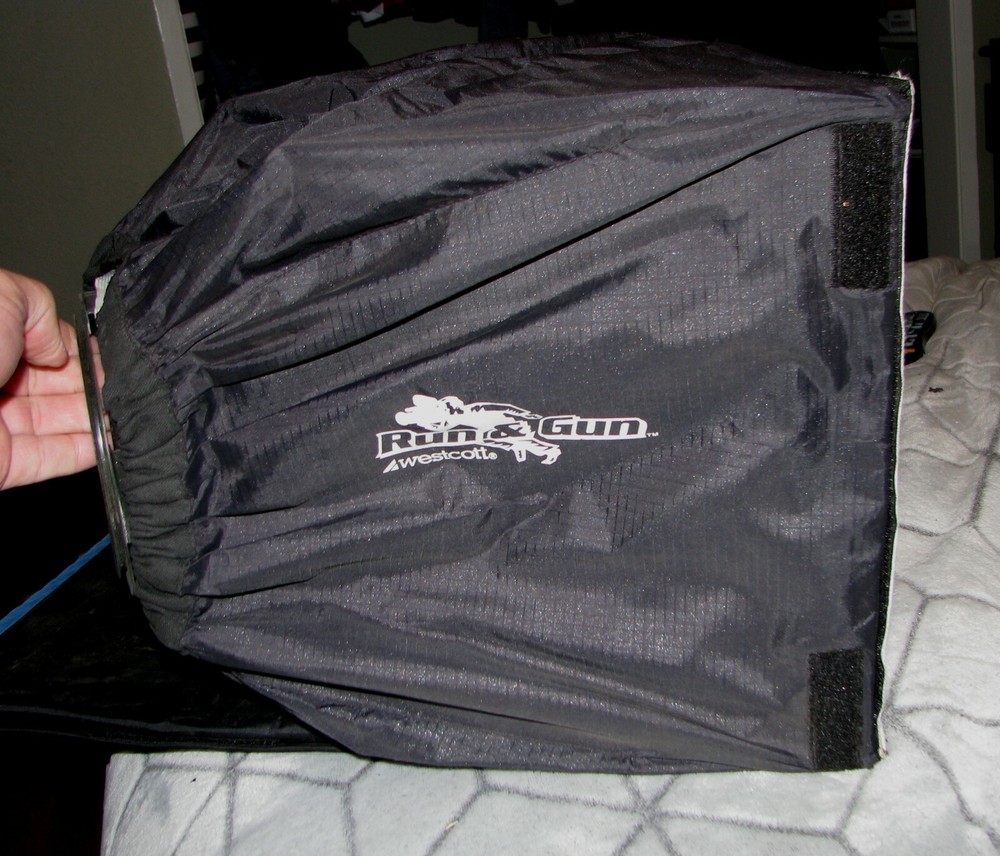 Westcott 12x12 Run & Gun Softbox w/Carrying Bag Light Diffusing 4.5" Opening