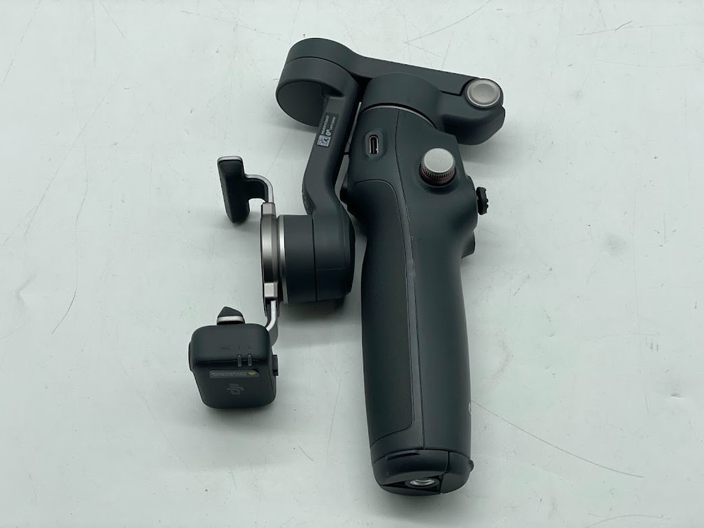 DJI Osmo Mobile 7P Gimbal Stabilizer