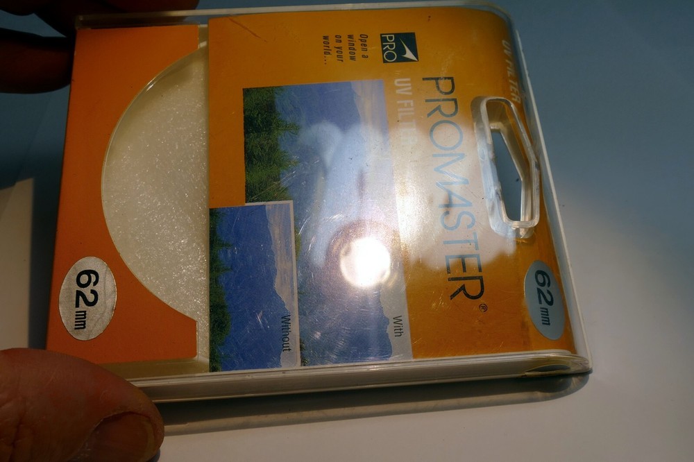 Empty Plastic CASE for Promaster 62mm UV filter - empty