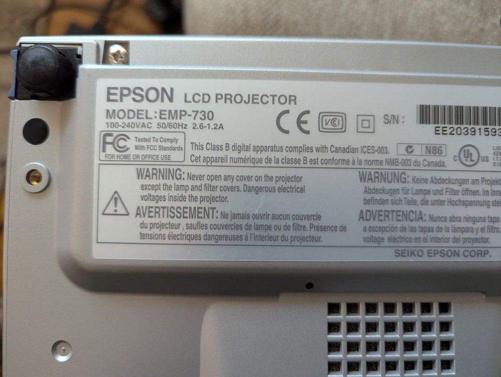Epson EMP 730 XGA LCD Projector - TESTED