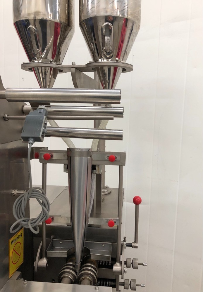 Dual/Single Pouch Granule Packaging Machine