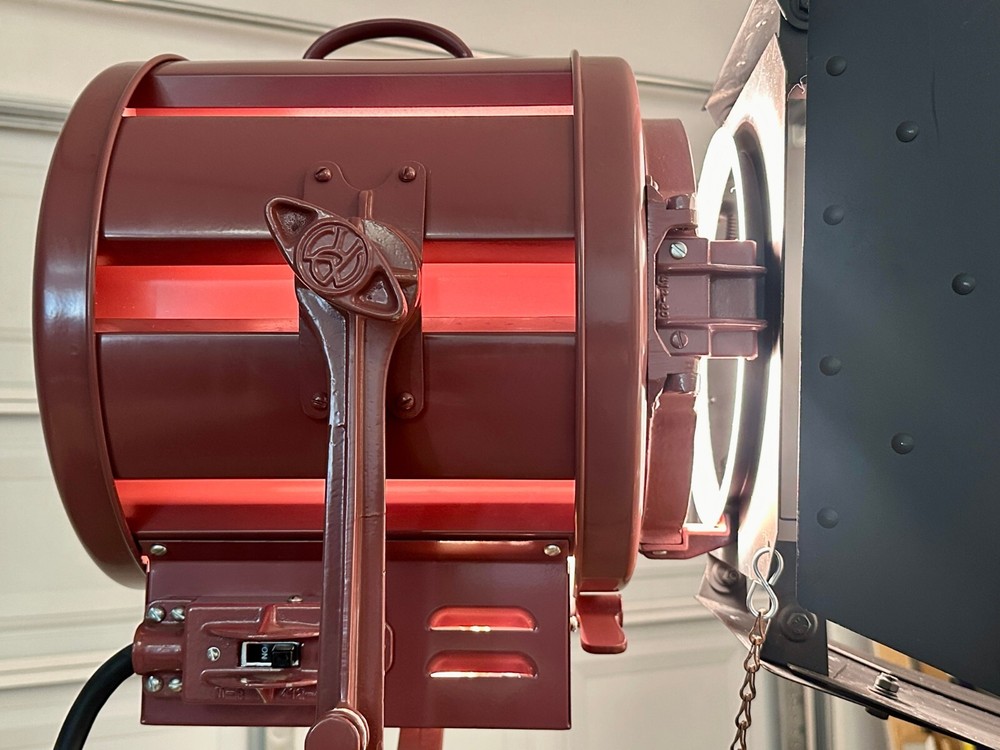 Mole Richardson 412 Junior Solar Spotlight & Mole Richardson light stand Package