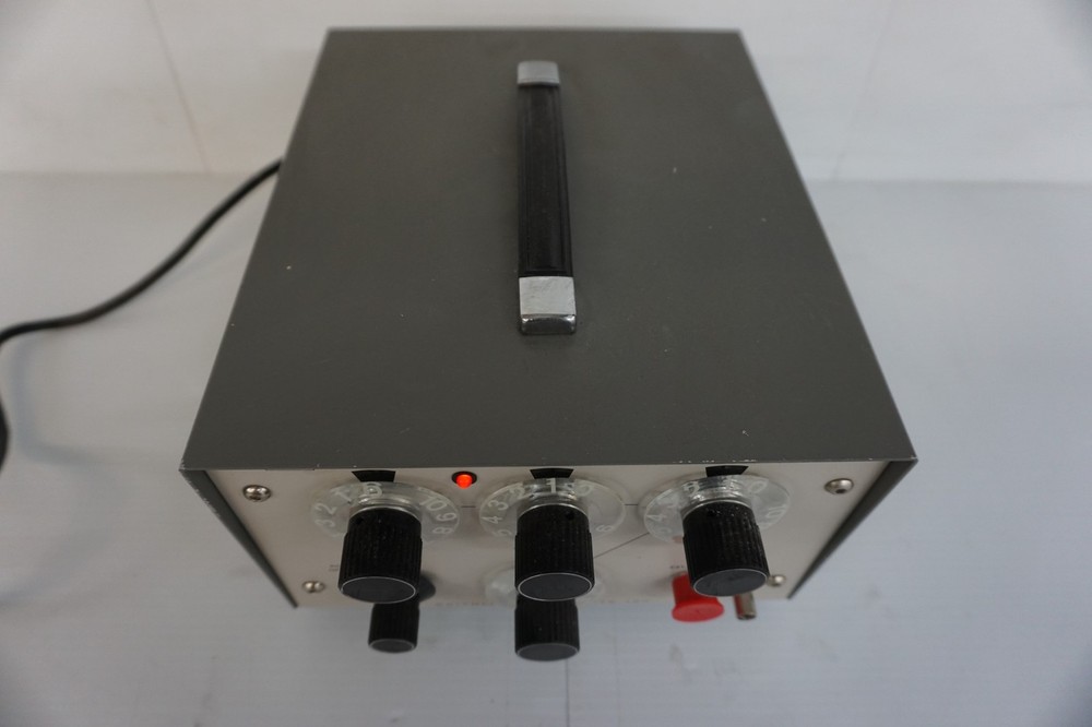 KEITHLEY INSTRUMENTS 261 PICOAMPERE SOURCE (BFR11)