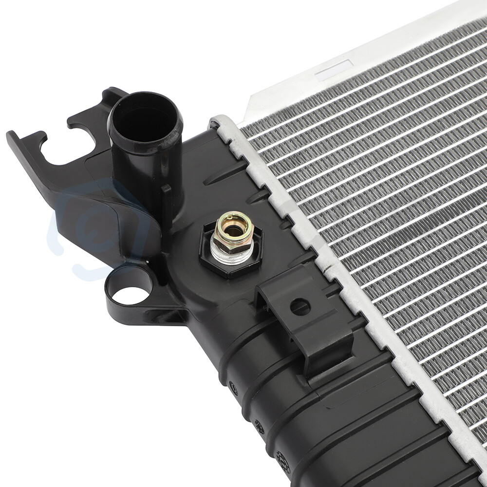 Aluminum Radiator For 2014 2015 2016 Chevrolet Silverado 1500 2015 GMC Sierra