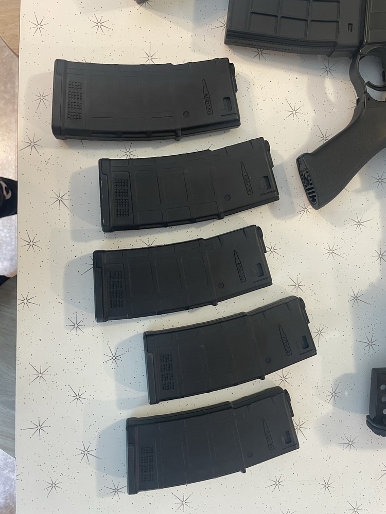 M4, with starter pack