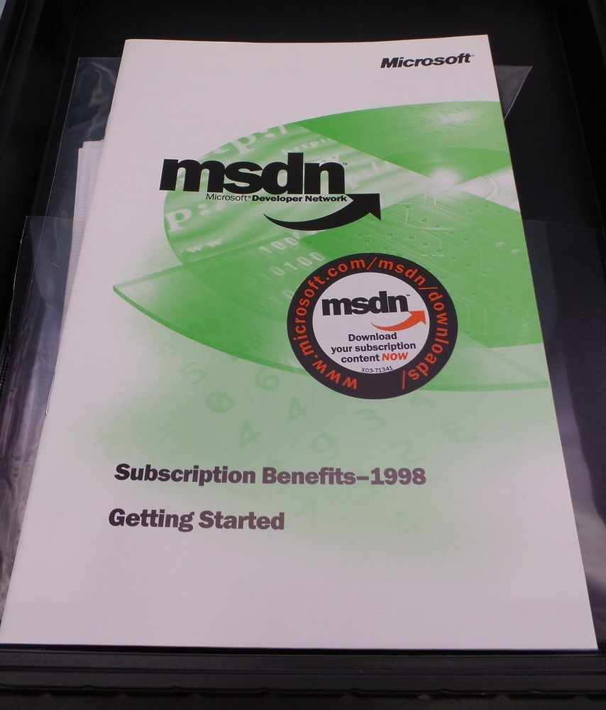 MSDN Software 34 CD's of Microsoft Development software 1999 SQL Server 7.0