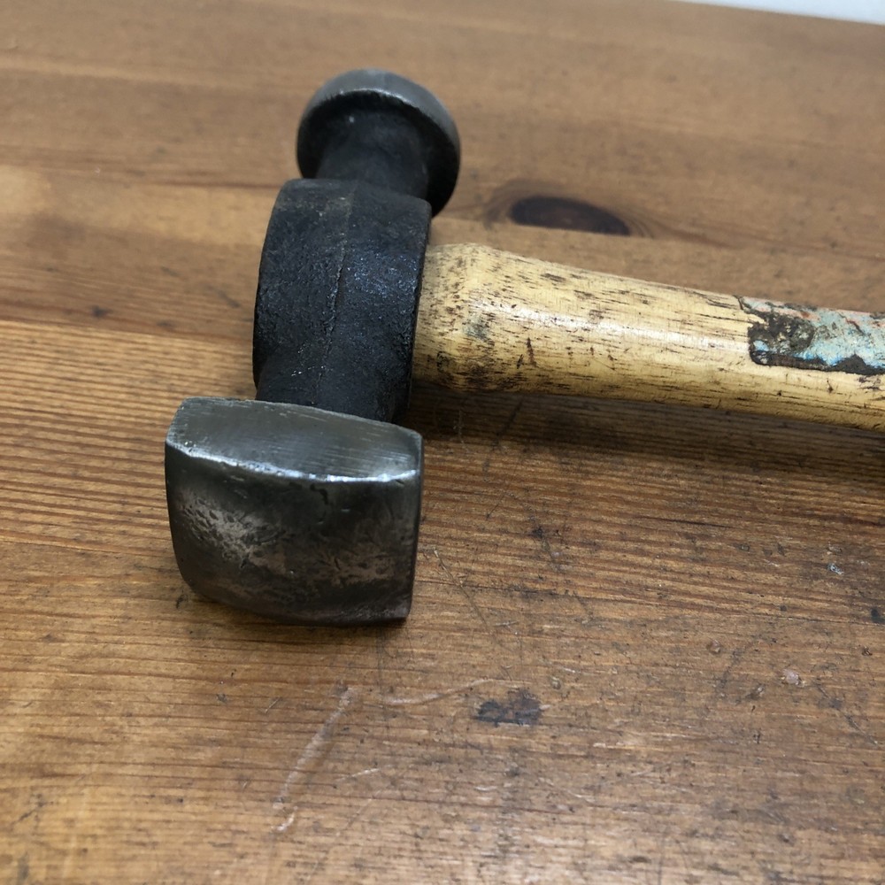 VINTAGE PANEL BEATING HAMMER GARAGE OLD VINTAGE TOOL