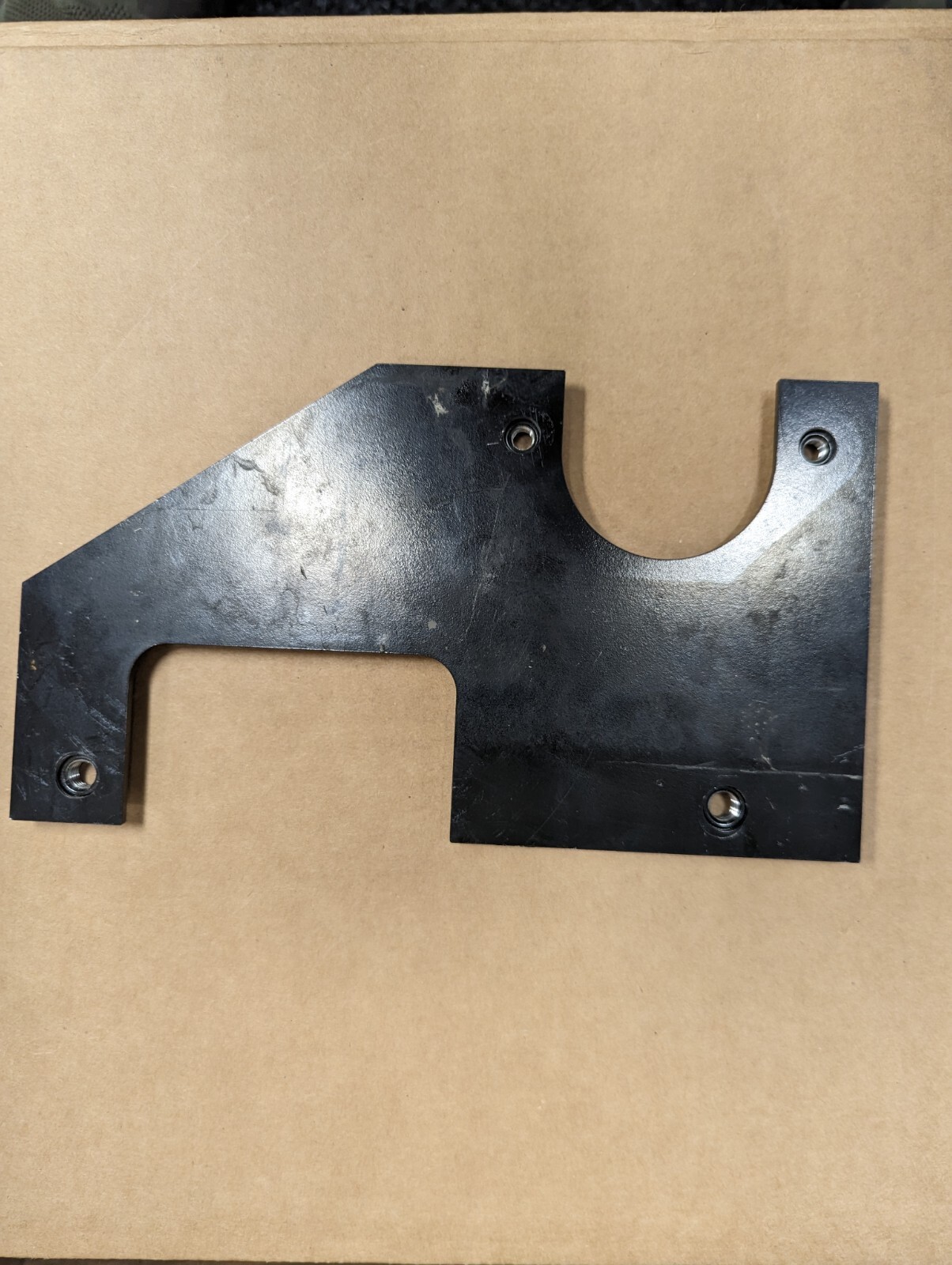 GENUINE OEM INTERNATIONAL 7-WAY TRAILER SOCKET SUPPORT BRACKET 4064883c2